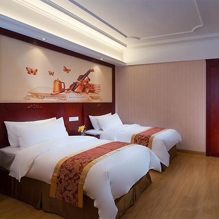 Vienna Hotel Shenzhen Exhibitian Center 2Nd 외부 사진