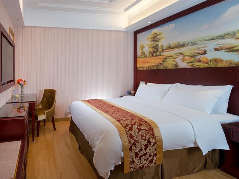 Vienna Hotel Shenzhen Exhibitian Center 2Nd 외부 사진