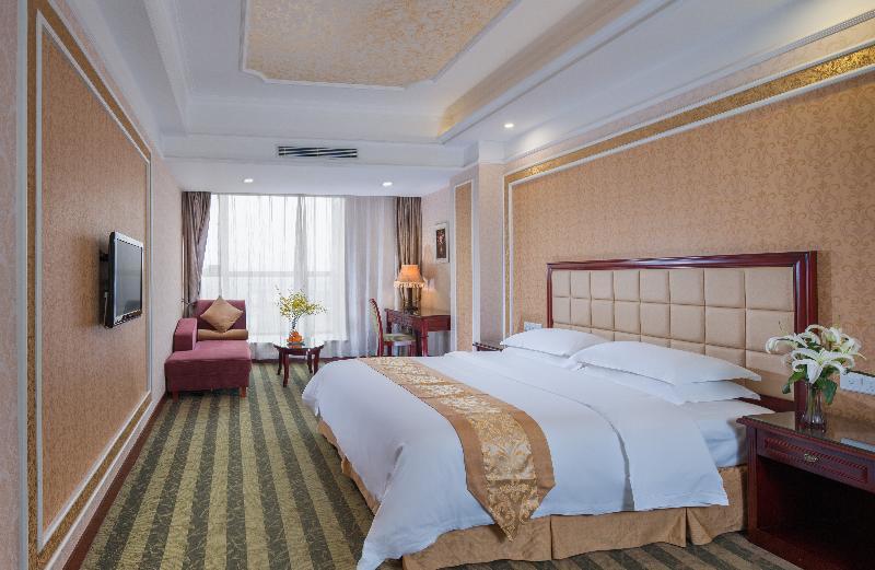 Vienna Hotel Shenzhen Exhibitian Center 2Nd 외부 사진